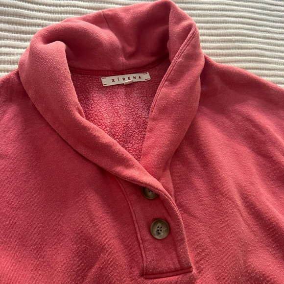 Xirena small washed pink mock neck pull-over sweatshirt. - Picture 1 of 5